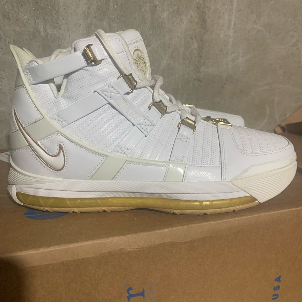 Nike LeBron 3